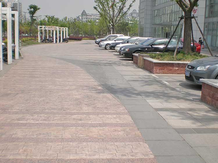 停車場彩色羞羞视频观看壓膜